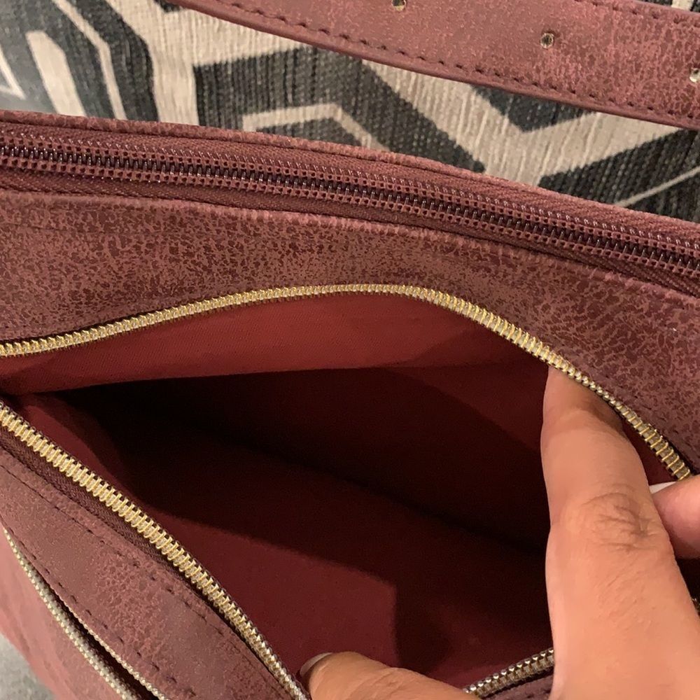 George Shoulder Purse - Picture 4 of 5
